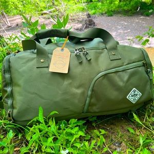 Weatherproof vintage duffel bag